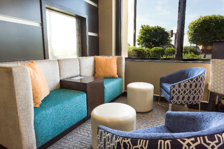 Drury Inn & Suites Greensboro - Pool