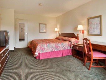 Ramada Inn of Walterboro - 