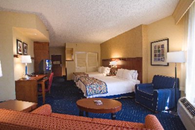 Courtyard by Marriott Downtown Okc / Bricktown - 