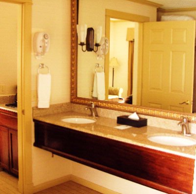 Best Western Palm Court Hotel - 