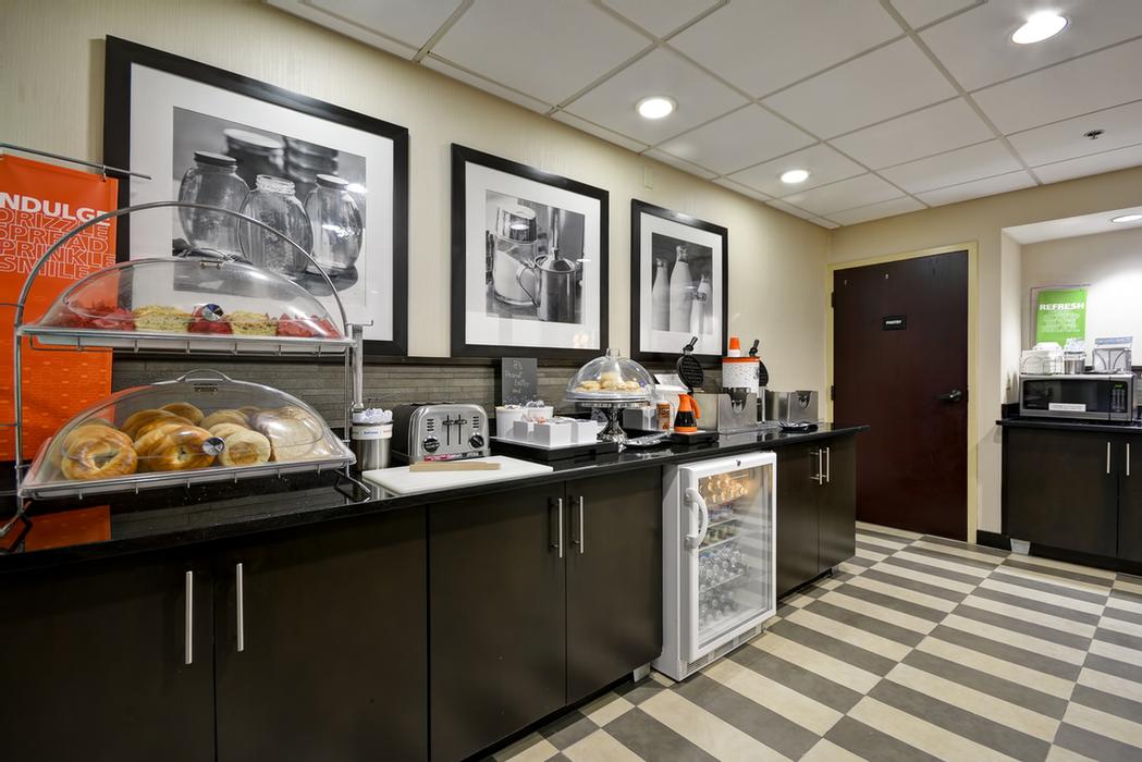 Hampton Inn Northville - Fitness Room