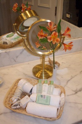 The Lancaster Hotel - Amenities Available In All Guest Rooms