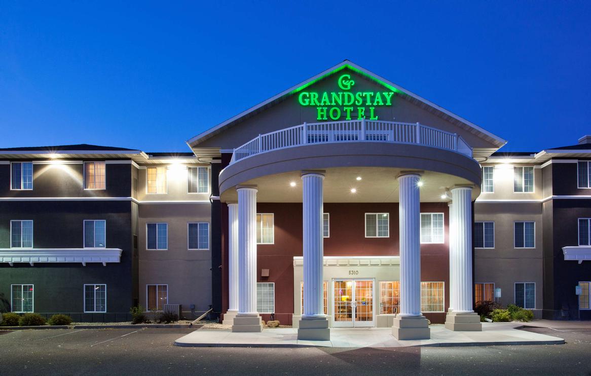 Grandstay Residential Suites - 