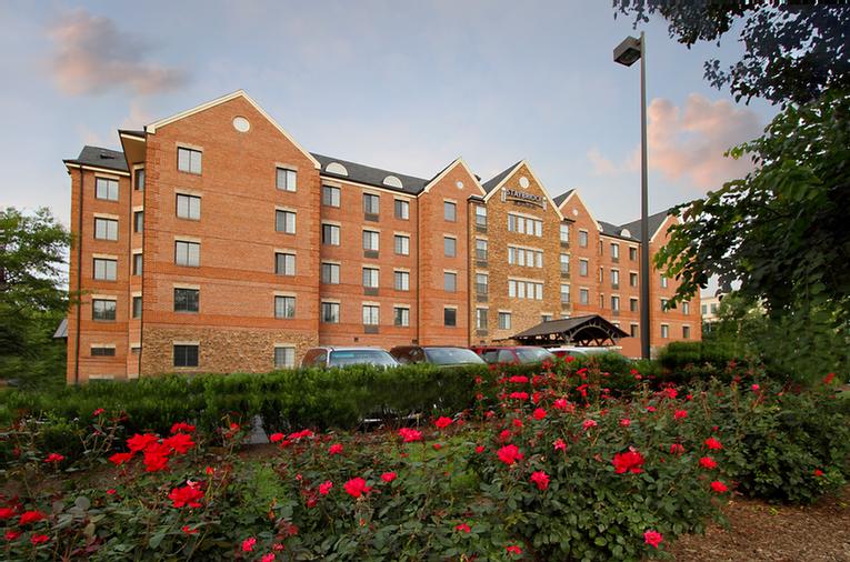Staybridge Suites Mclean Tysons Corner