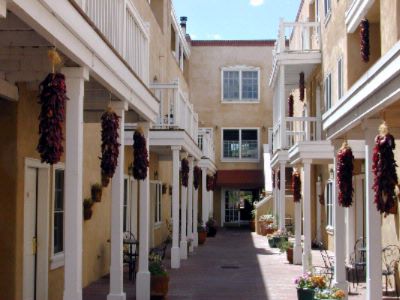 Hotel Plaza Real - Courtyard