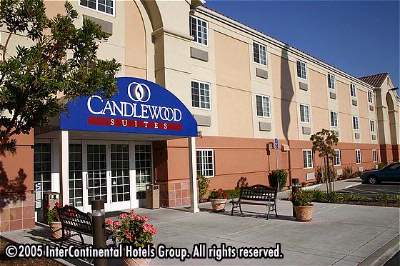 Candlewood Suites Silicon Valley / San Jose - Main Entrance To Hotel