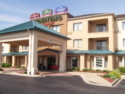 Courtyard By Marriott Chicago Southeast