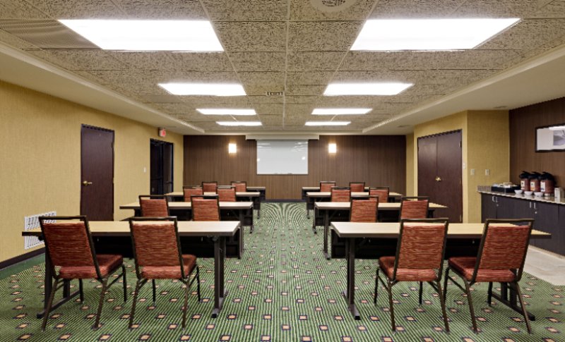 Courtyard by Marriott Chicago Southeast Hammond - Lobby Entrance