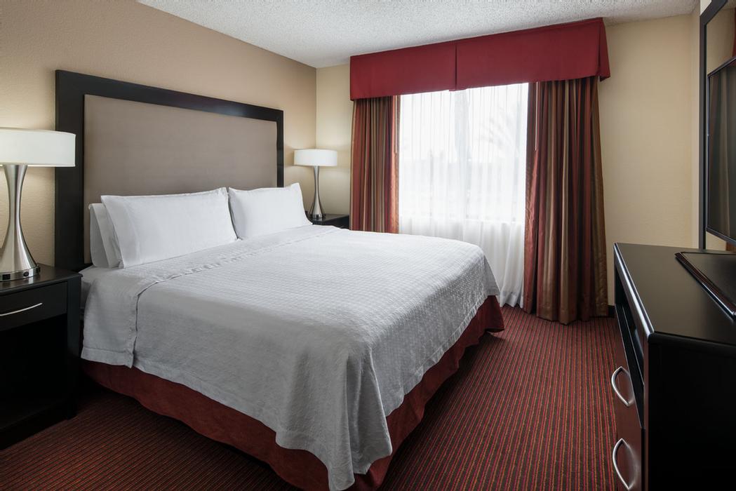 Homewood Suites by Hilton - Vanity Outside Of Bathrooms To Help Save Time