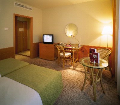 K+k Hotel Fenix - Hotel Room