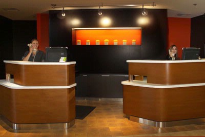 Courtyard by Marriott Santa Rosa - Lobby