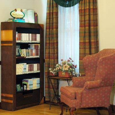 Country Inn & Suites Dulles - Love Books? Complimentary Use Of Our Read It And Return Library