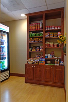 Country Inn & Suites Dulles - Country Store Is Open 24 Hours