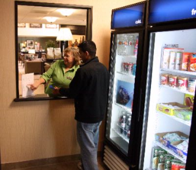 Hampton Inn & Suites - Suite Shop