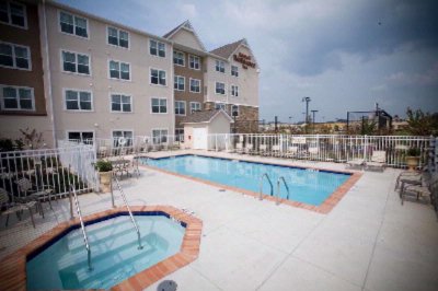 Residence Inn by Marriott at Towne Center - Outdoor Pool