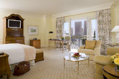 The Peninsula Beverly Hills - Grand Deluxe Guestroom