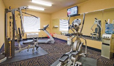Comfort Suites - 