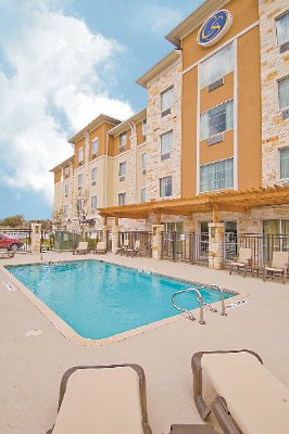 Comfort Suites - 