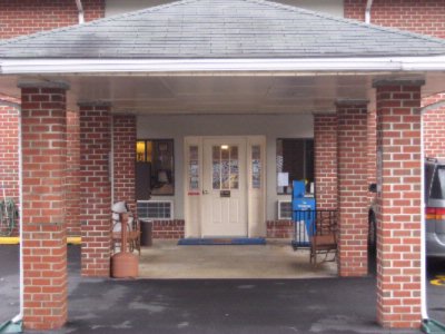 Comfort Inn Harpers Ferry - Hotel Entrance