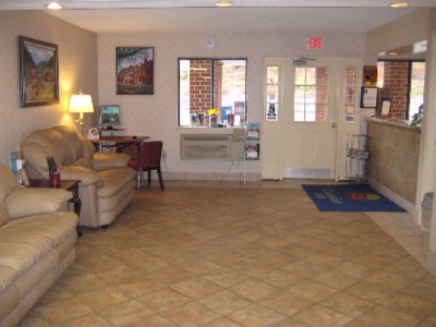 Comfort Inn Harpers Ferry - Guest Lobby 2