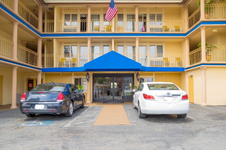 Image of Santa Cruz Beach Inn