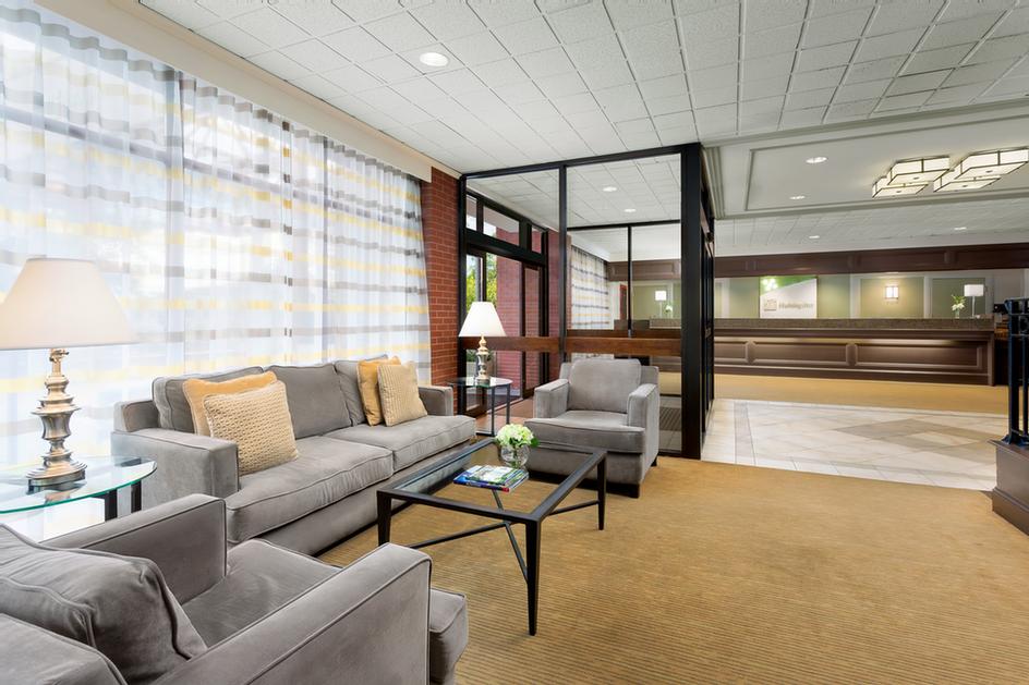 Holiday Inn Boston Brookline - 