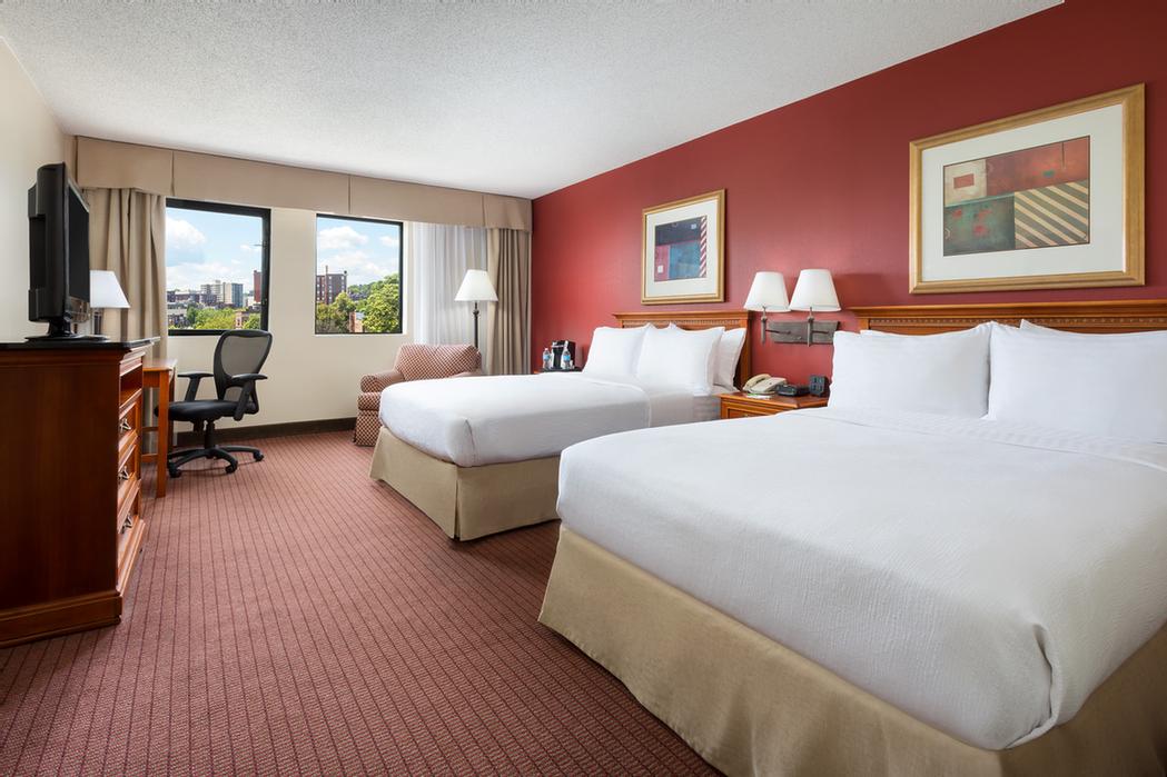 Holiday Inn Boston Brookline - 