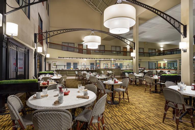 Holiday Inn Boston Brookline - 