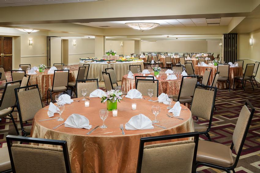 Holiday Inn Boston Brookline - 