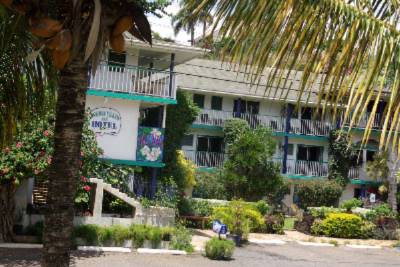 Garden Island Inn - 