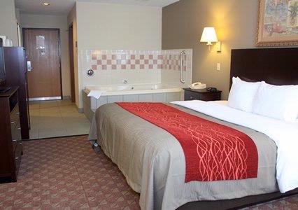 Comfort Inn - Guest Room With King Bed