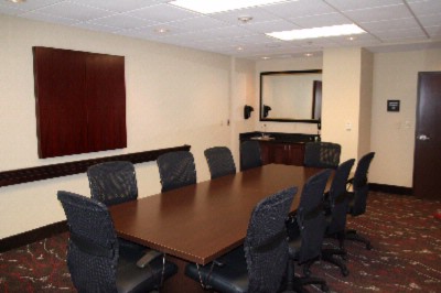 Hampton Inn & Suites - Board Room