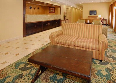 Clarion Hotel Seatac - 