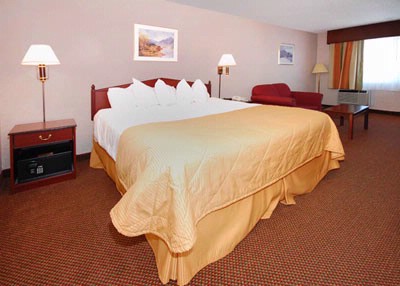 Clarion Hotel Seatac - 