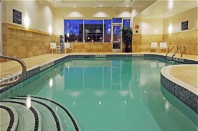 Holiday Inn Express & Suites Toronto Markham - Indoor Heated Salt Water Swimming Pool