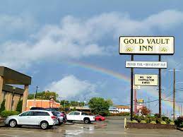 Gold Vault Inn - 