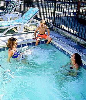 Big Bear Frontier Lodge - Outdoor Spa