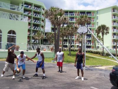 El Caribe Resort & Conference Center - Basket Ball Volley Ball Shuffle Board Courts