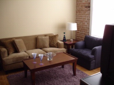 Lofts at the Drew - Apt Eight Queen One Bedroom Living Room