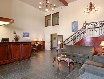 Baymont Inn & Suites - Lobby