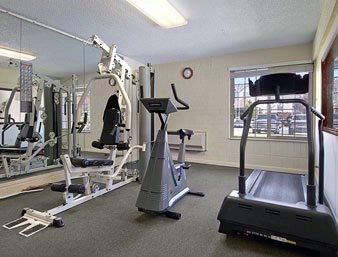 Baymont Inn & Suites - Pool