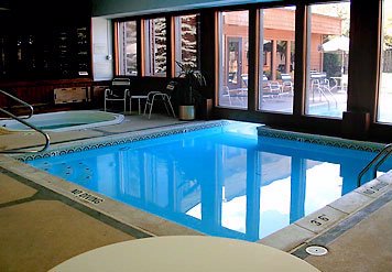 Courtyard by Marriott - 