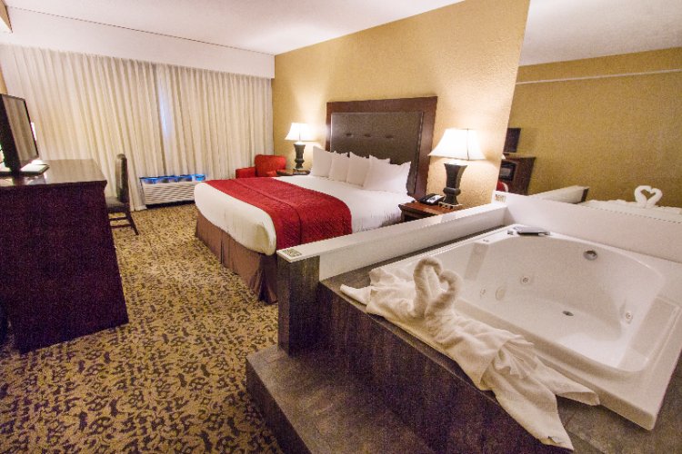 Grand Oaks Hotel - 