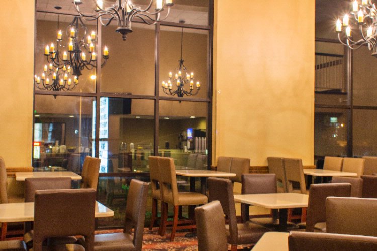 Grand Oaks Hotel - Building #1 Meeting Room