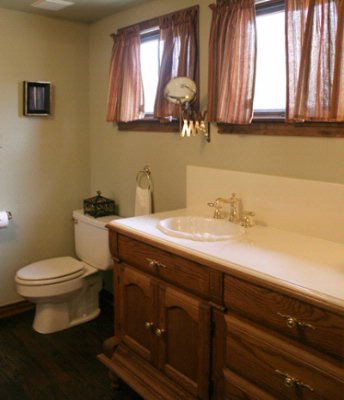 Virginia Rose Inn - Tranquility Suite Bathroom