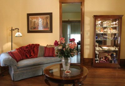 Virginia Rose Inn - Sitting Room