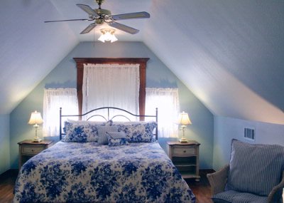 Virginia Rose Inn - Heavenly Room
