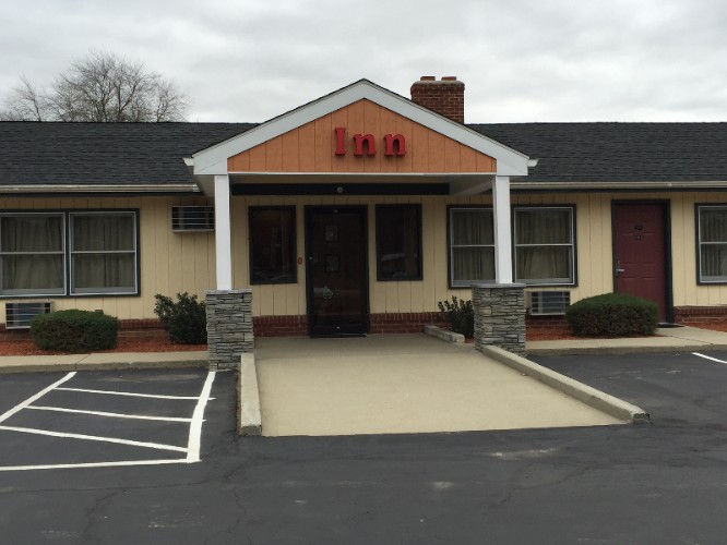 Americas Best Value Inn - 