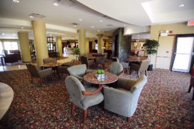 Courtyard Fayetteville - Lobby View From The Bar Area