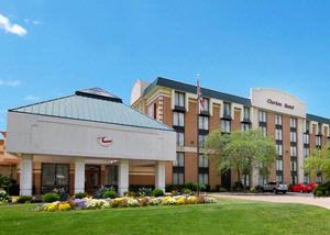 Clarion Hotel Columbus North - 